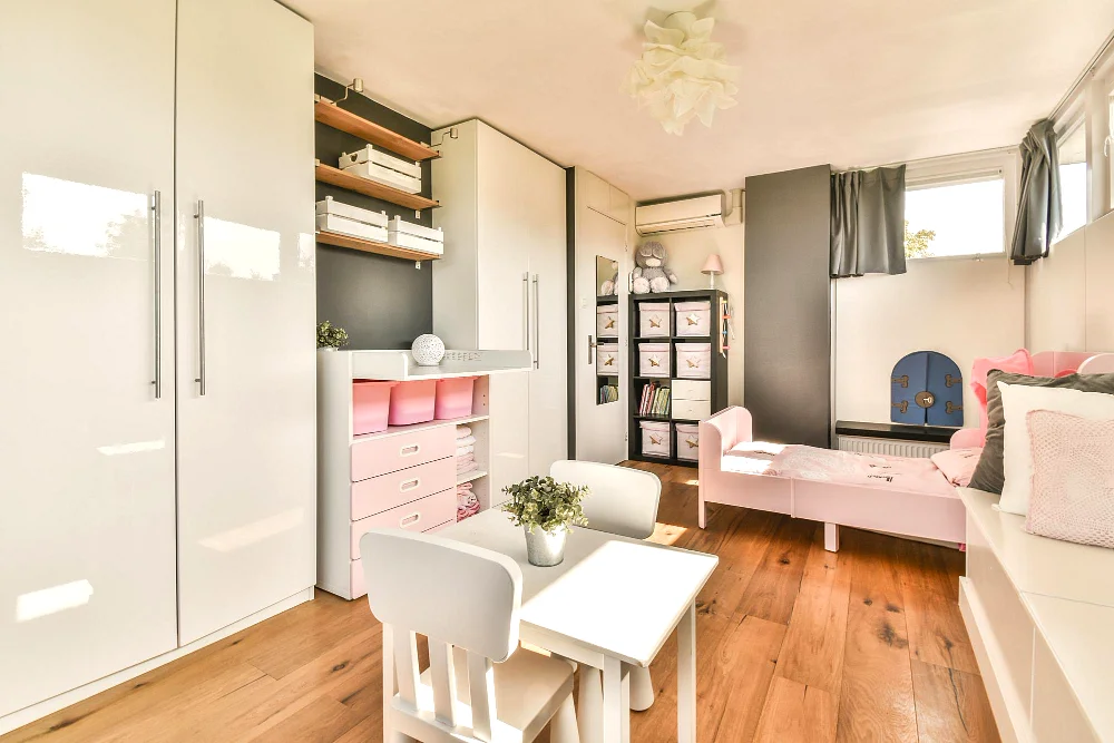 Aranżacja małego mieszkania – triki architektów na optyczne powiększenie przestrzeni